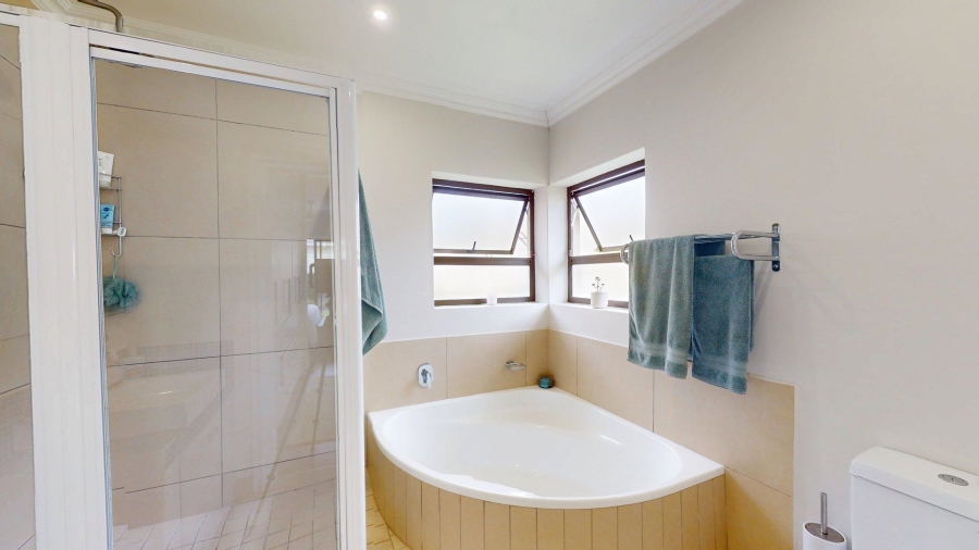 3 Bedroom Property for Sale in Lovemore Park Eastern Cape